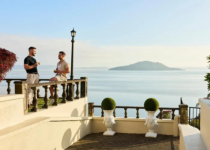 On The Point - 5* Rotorua